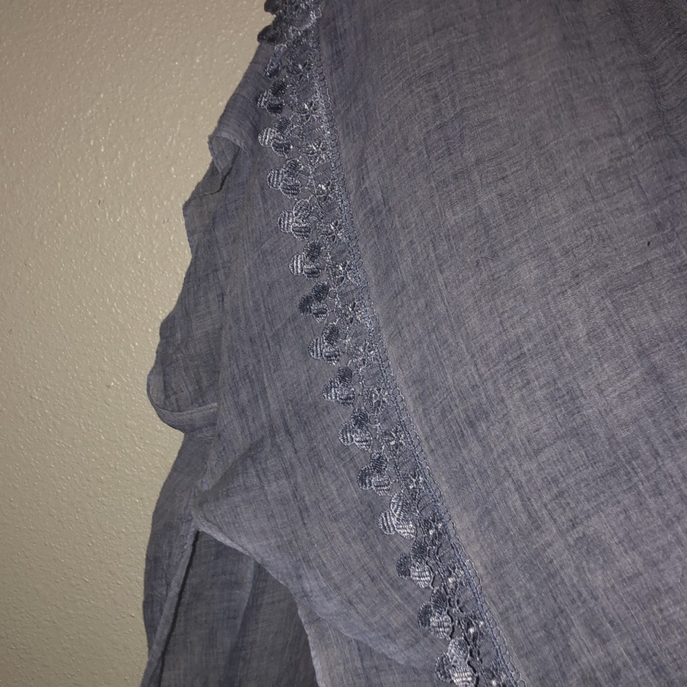 Light Blue Comono - Picture 2 of 4